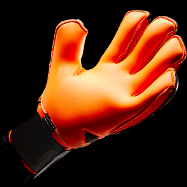 New Design Professional Soccer Goalkeeper Gloves Latex Finger Protection Children Adults Football Goalie Gloves Private Label Manufacturing Bulk Orders