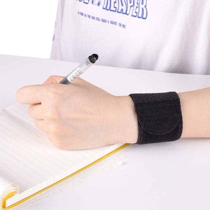 New Sports Wrist Guard Nylon Light Elastic Breathable Fitness Cycling Table Tennis Badminton Wristband Bulk Orders Factory