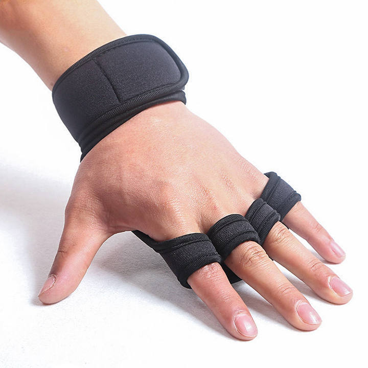 Sports protective gloves fitness protective gloves honeycomb silicone anti slip riding gloves Export Manufacturing Efficiency