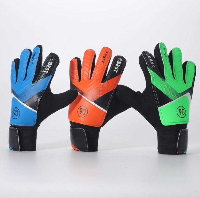 Wholesale Kids Football Sports Goalkeeper Gloves Latex PU Children's Football Goalkeeper Gloves Soccer Goalkeeper