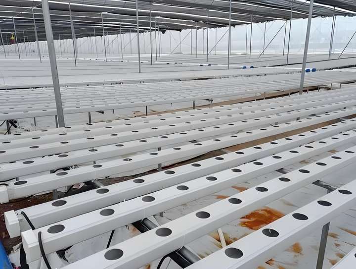 A simple PVC hydroponic device with different types of NFT channels for greenhouse hydroponic system components