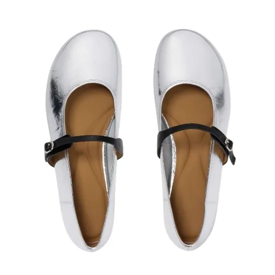 Fashion Flat Shoes 2024 Autumn New High-Quality Cowhide Silver Ballet Shoes Women′s Outer Small Leather Shoes