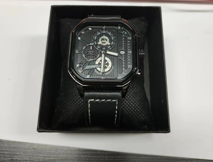 Sports Casual Luxury Bracelet Set Gift Box Fashion Wrist Quartz Watch Hot Sale Business for Men Glass Fashion Jewelry Alloy 22mm Manufacturing & Supply Trade