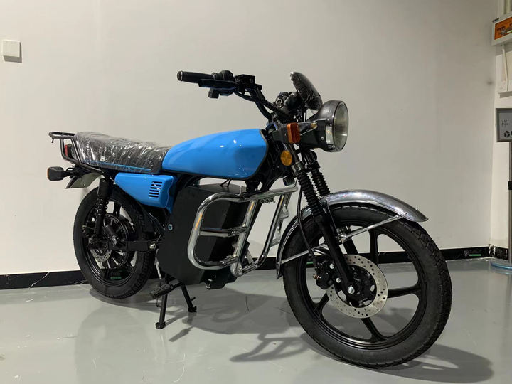 High Quality E Scooter Moped Ebike 2000W 72V 35AH Powerful Bike Motorcycle Electric Moped High Speed Mass Production Wholesale