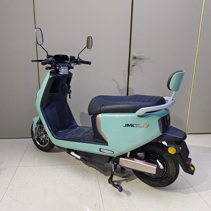 Hot Sale Fashion Electric Motorcycle 1000W 60V 20AH Long Range E Scooter Motorcycle For Adult Made in China Factory