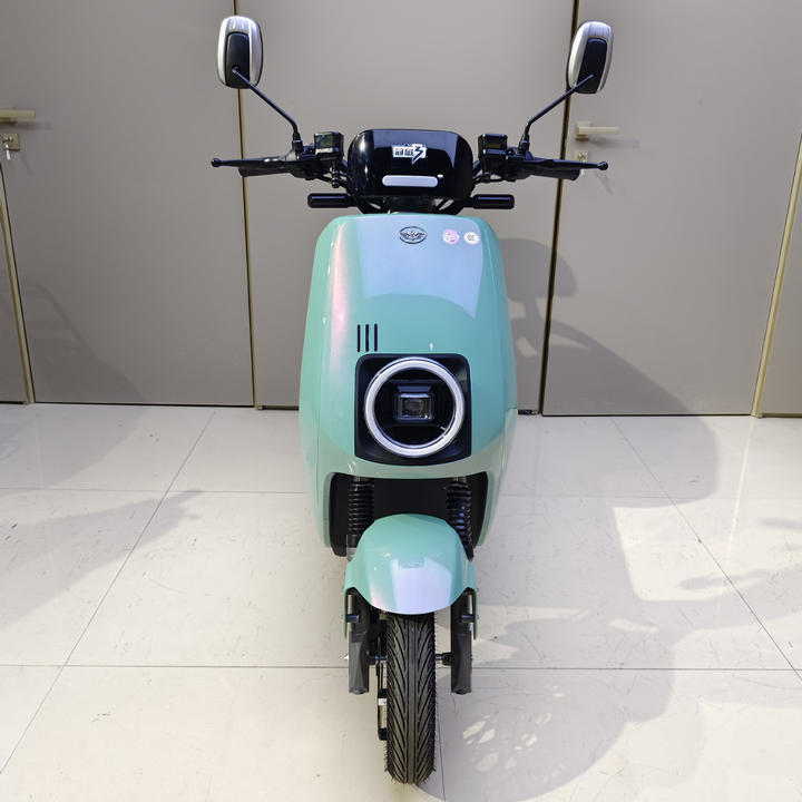 Hot Sale Fashion Electric Motorcycle 1000W 60V 20AH Long Range E Scooter Motorcycle For Adult Made in China Factory