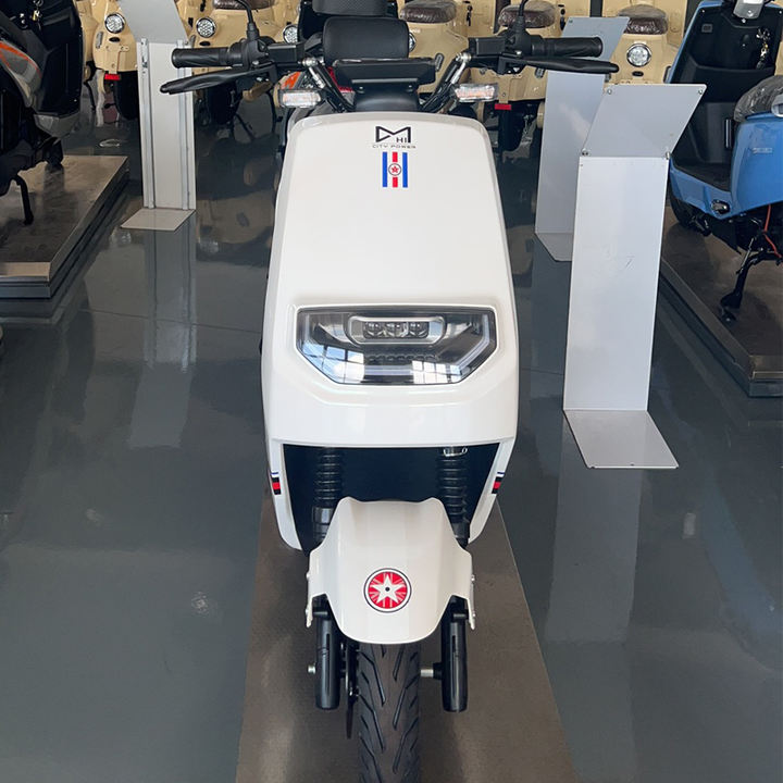 Wholesale 2024 New Style Electric Motorcycle 2000W 72V20AH Lead Acid Bettery Strong Power Electric Motorcycle for Adult Manufacturer and Supplier