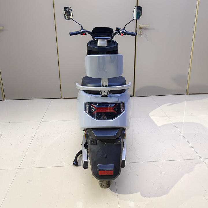 Wholesale 60W 1000W Motorcycle Electric Bike Lead Acid Scooter Long Range Adult Electric Moped China OEM Supplier