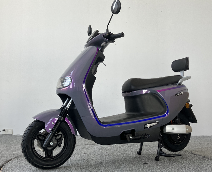 Wholesale factory high quality electric motorbike cheap 1500W electric scooter electric motorcycle for adult Custom Manufacturing Custom Solutions