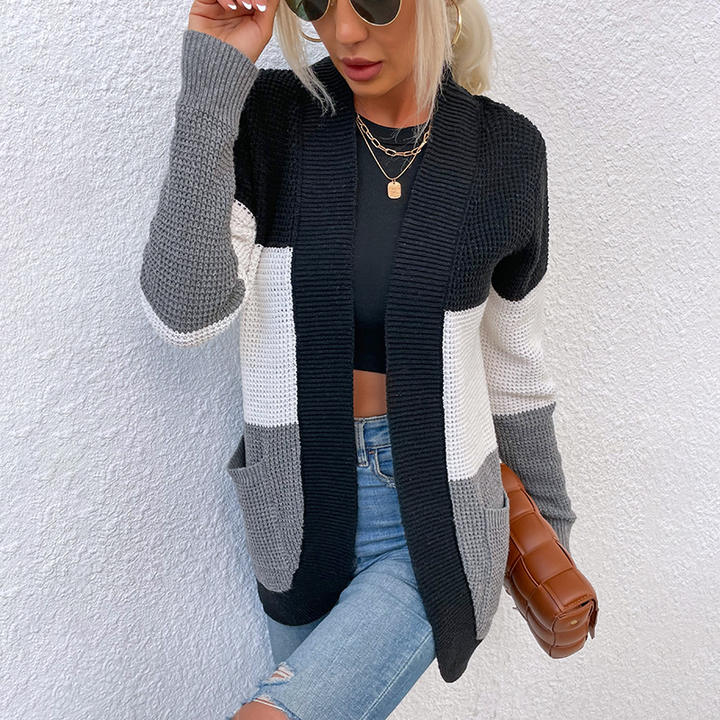 2024 Custom Design Casual Winter New Women Curved Big Pocket Contrast Color Sweater Lady Cardigan Wholesale Distribution