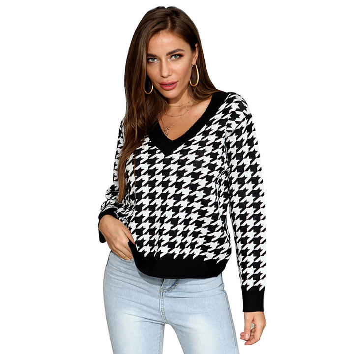 Casual Design Women Long-Sleeved Bird Pattern Checkered Jacquard V-Neck Base Knit Sweater Pullover ODM Manufacturing