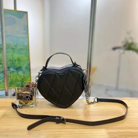 Wholesale of Women′s Designer Handbags From Guangzhou Factory, Replicas of Luxury Branded Replica Shoulder Bags