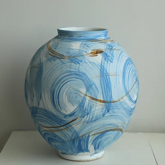 Famous Wabi Sabi Art White and Blue Ceramic Vase Hotel Interior Design