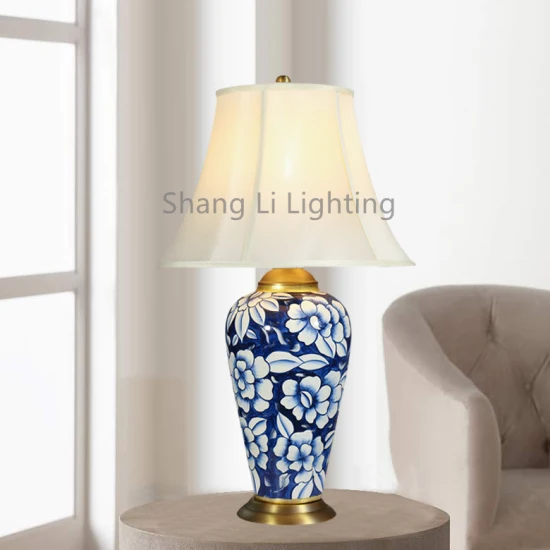 American-Style Villa Living Room Large High-End Table Lamp Chinese Retro Luxury Bedroom Bedside Full Copper Blue and White Ceramic Table Lamp