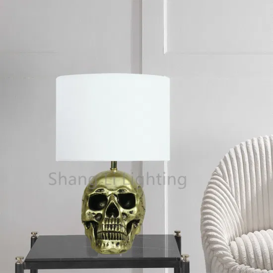 American Table Lamp Halloween Decoration Ball Plastic Hollow Charm Skull Table Lamp Christmas Table Lamp Crown Skull Table Lamp Crown King Table Lamp