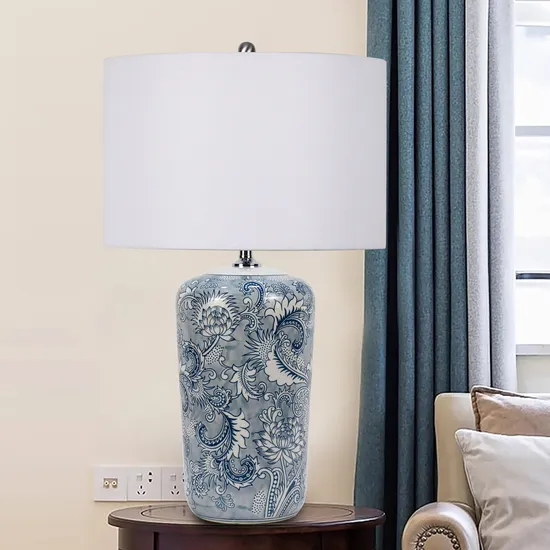 Chinese Celadon Bedroom Bedside Table Lamp Premium Feeling Villa Celadon Porcelain Table Lamp 2025 New Table Lamps