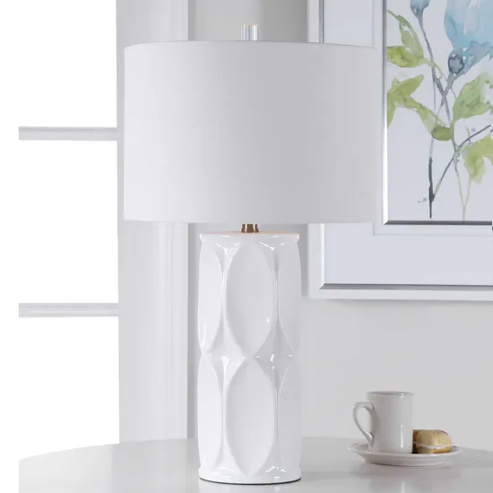 Light Luxury Table Lamp American Modern Italian Bedroom Bedside Lamp Designer Villa White Ceramic Table Lamp