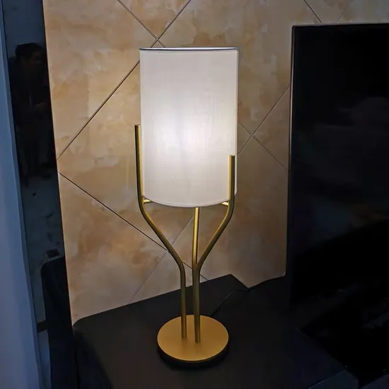 American Desk Lamp Bedroom Bedside Lamp Light Luxury Postmodern Simple Creative Warm Living Room Floor Lamp Home Decorative Lamp