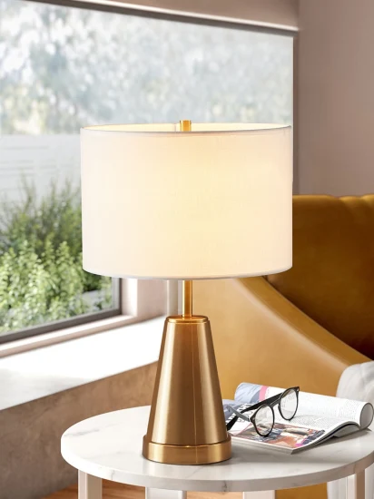 Modern Floor Lamp Stand Hotel Rooms Are Decorated with Golden Marble Floor Lamps