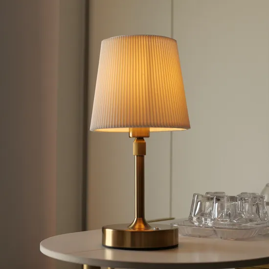 Fabric Metal Table Lamp with Telescopic Pole