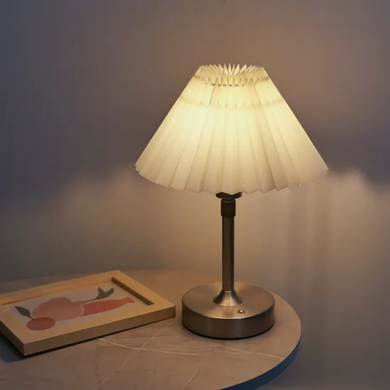 Modern Bright Bedroom Desk Lamp Desk Reading Lamp Retro Telescopic Desk Lamp