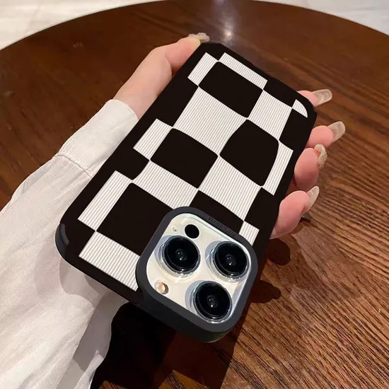 Checkerboard White Black Lattice Trending Phone Case for iPhone 14/15 PRO Max