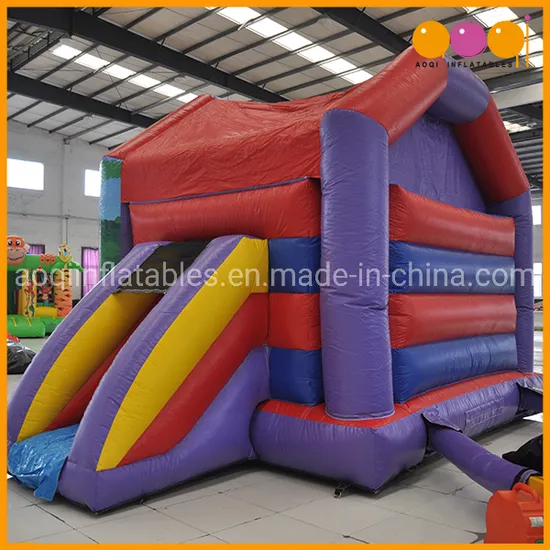 Factory Price Jungle Themed Combo Inflatables House with Slide (AQ641-1)