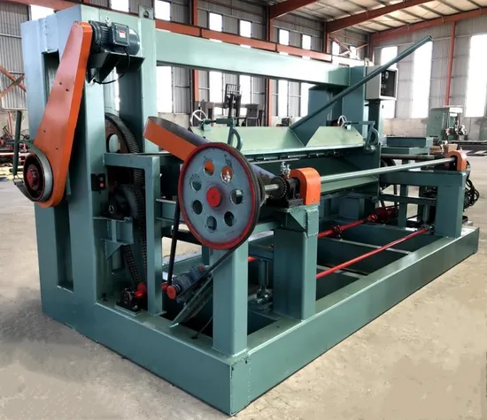 High Quality Spindle Wood Veneer Peeling Machine