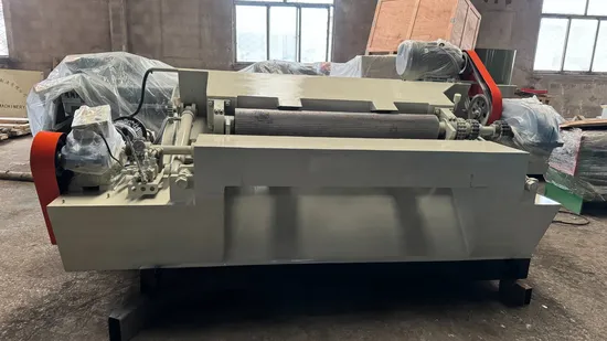 Spindle Veneer Peeling Operating Machine Log Debarker Plywood Making Machine