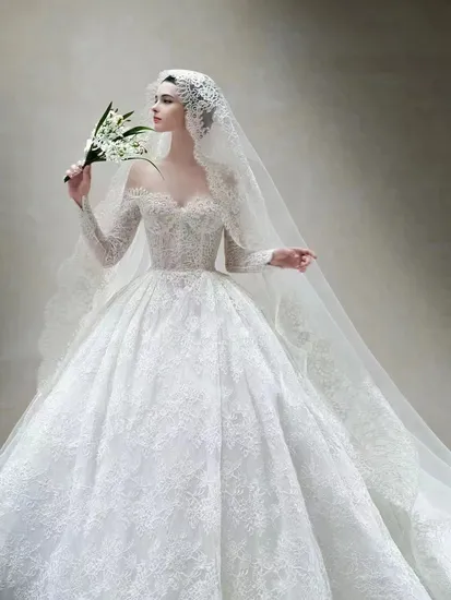 Fashion off The Shoulder Lace Wedding Dress with Long Sleeves for Bridal