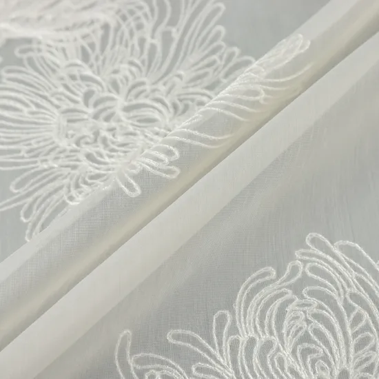 Fashion Large Chrysanthemum 3D Organza Embroidery Fabric for Home Textile