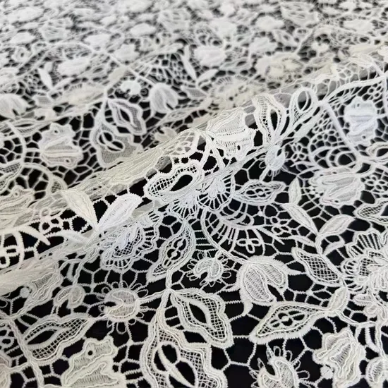 Fashion Material Polycotton White Water-Soluble Lace Fabric for Dress