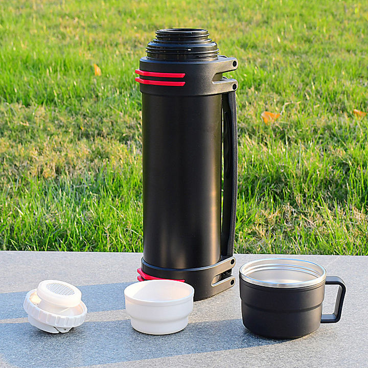 2000ml/2L Stainless Steel Travel  Portable Large Capacity Outdoor Camping SUS304 Sports water bottle