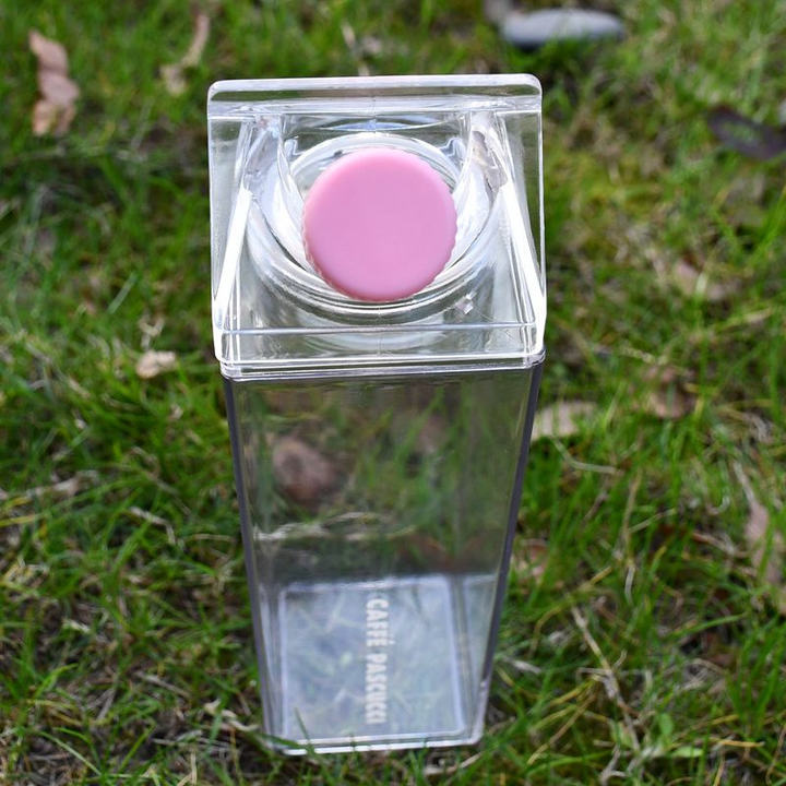 500ml Clear Milk Reusable Plastic Tumbler Cartoon Acrylic Milk Square Shaped Water Bottle Factory Wholesale Export
