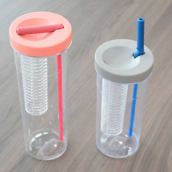 550ml/700ml Factory wholesale price BPA free Custom gift plastic sport cup fitness fruit water bottle Made in China Factory Manufacturer
