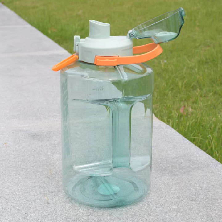 BPA Free custom logo and color 2.5 Litre Large capacity kettle  flip-open Gym 85oz Sports Water Bottle with Straw and handle Bulk Pricing