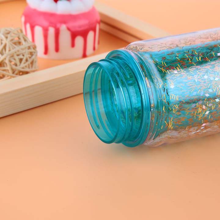 Custom Best Seller Glitter Fashion Straw Style Insulated Water Bottles Plastic For Festivals Double Wall Water Bottle Manufacturing Plant