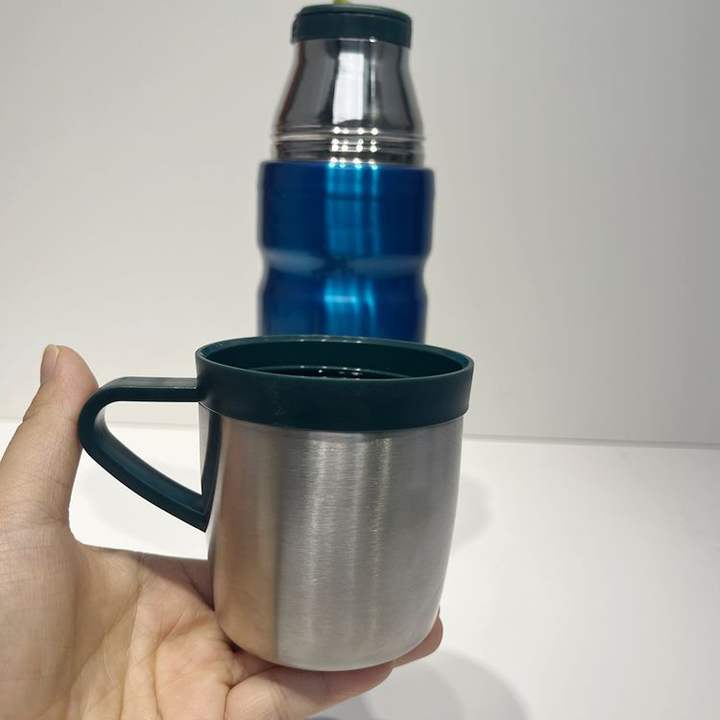 Double Wall Stainless Steel Water Bottle 680ml Sports Vacuum Water Bottle With Handle Lid China Factory Supply Services