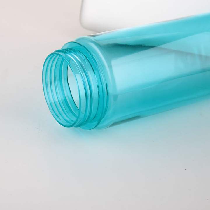 Eco Friendly Feature Drinking BPA Free 700ml Custom Plastic Water Bottle Sport Plastic Travel Bottle China OEM Supplier