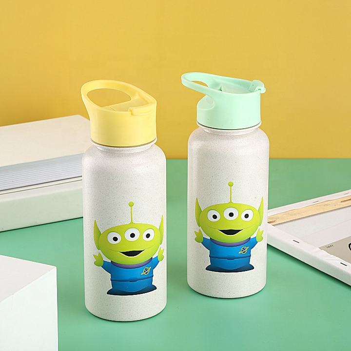 Environmentally Friendly Biodegradable Leak Proof Lightweight Drinking Bottle Wheat Straw water bottlewith Lid and handle Customized Manufacturing Solutions