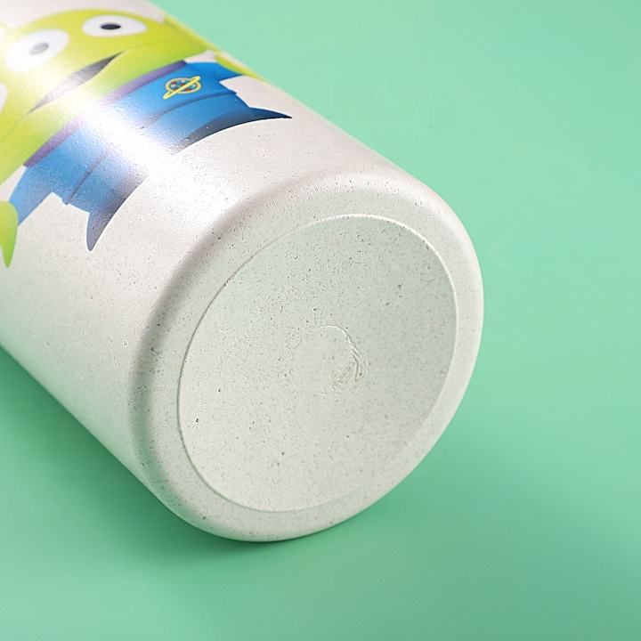 Environmentally Friendly Biodegradable Leak Proof Lightweight Drinking Bottle Wheat Straw water bottlewith Lid and handle Customized Manufacturing Solutions