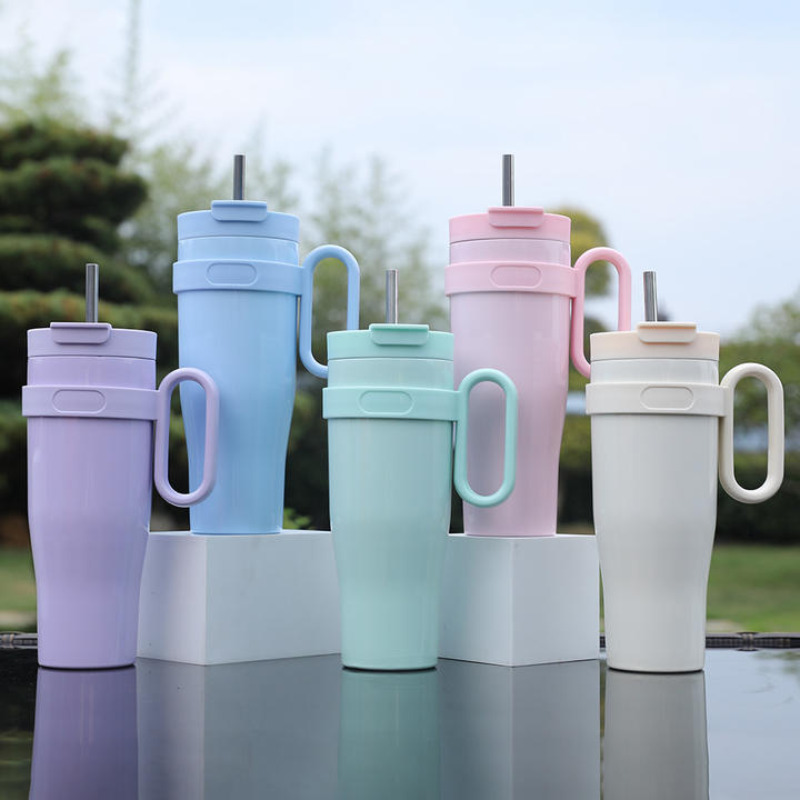 Factory OEM/ODM custom 25oz/40oz portable Outdoor Travel Thermal insulation Double wall stainless Steel Tumbler Bulk Wholesale Chain