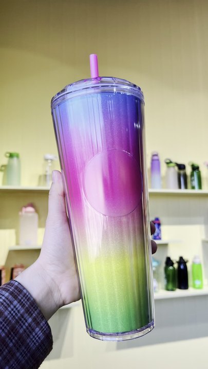 Factory direct sale Unisex 24oz large capacity custom logo and color double wall plastic straw tumbler with dome lid