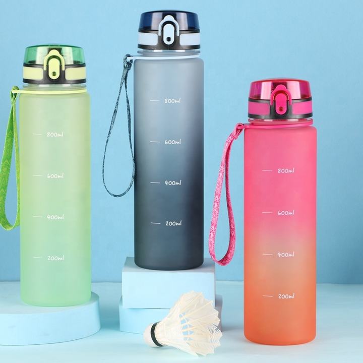 Hot sale bpa free 1Liter dust cover sport gym water bottle With Bounce lid and portable rope for school kids