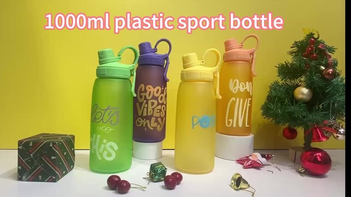 Ideal holiday gift cup Customizable patterns cute kids candy-colored spillproof sports plastic water bottle with portable handle Export Factory