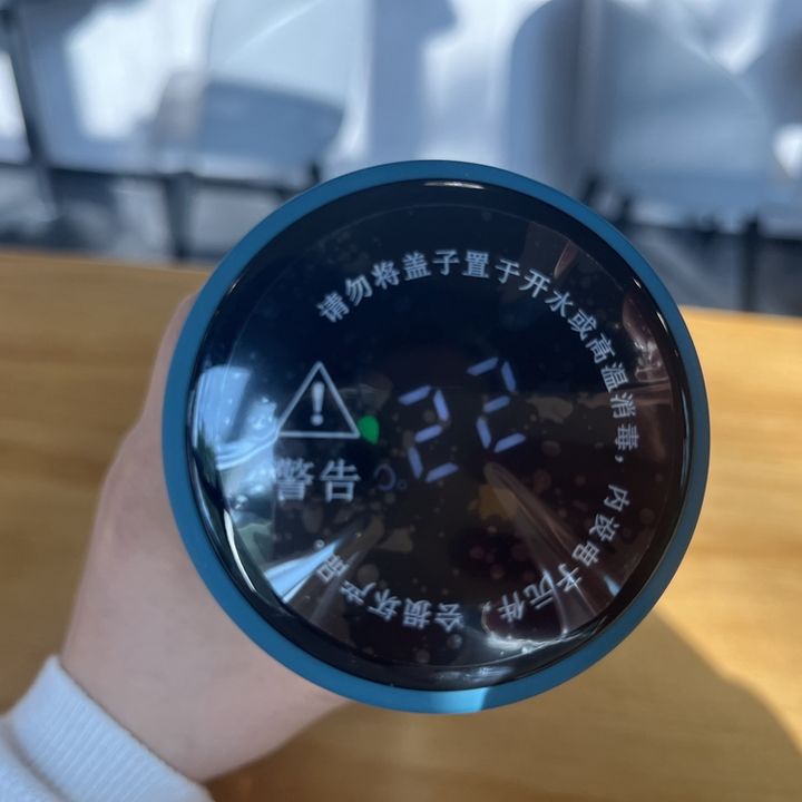 OEM/ODM 500ml Led Temperature Display Double Wall Vacuum Insulated Thermos Smart Water Bottle Stainless Steel Minimalist Adults Made in China Factory