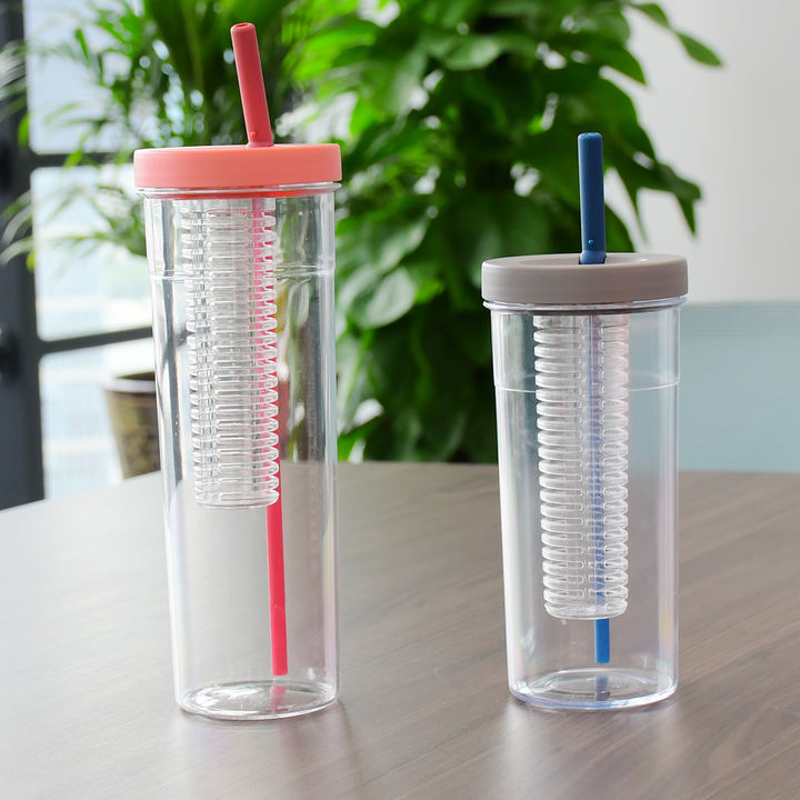 OEM/ODM 550ml/700mlc BPA free Custom transparent portable plastic sport gym Fruit water bottle With Infuser and straw