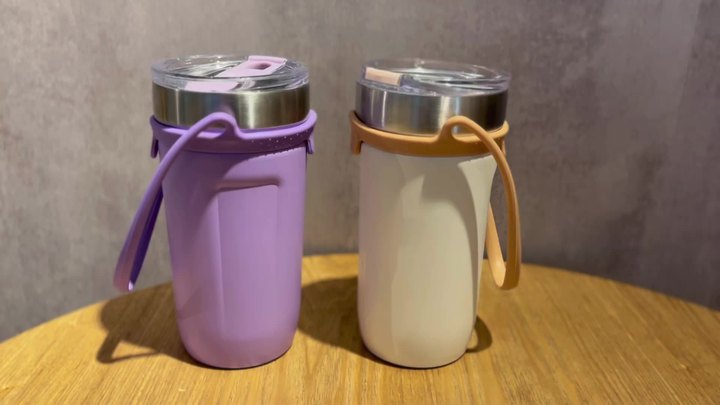 OEM/ODM low MOQ 550ml portable direct drinking stainless steel double wall Coffee mug cup with soft Silicone Strap China Supplier B2B