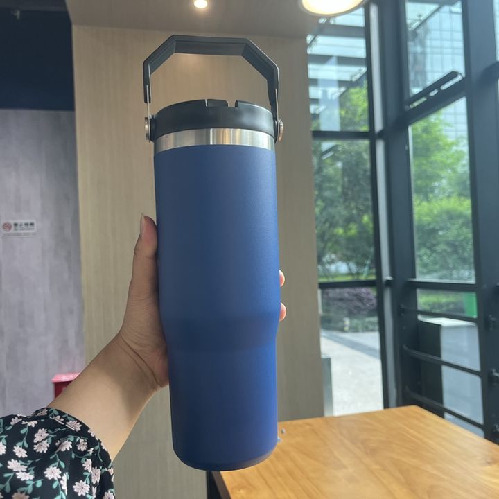 Outdoor Portable 20oz Water Bottle Stainless Steel Insulated Vacuum Flask Travel Water Bottle With Handle Export Factory Supplier