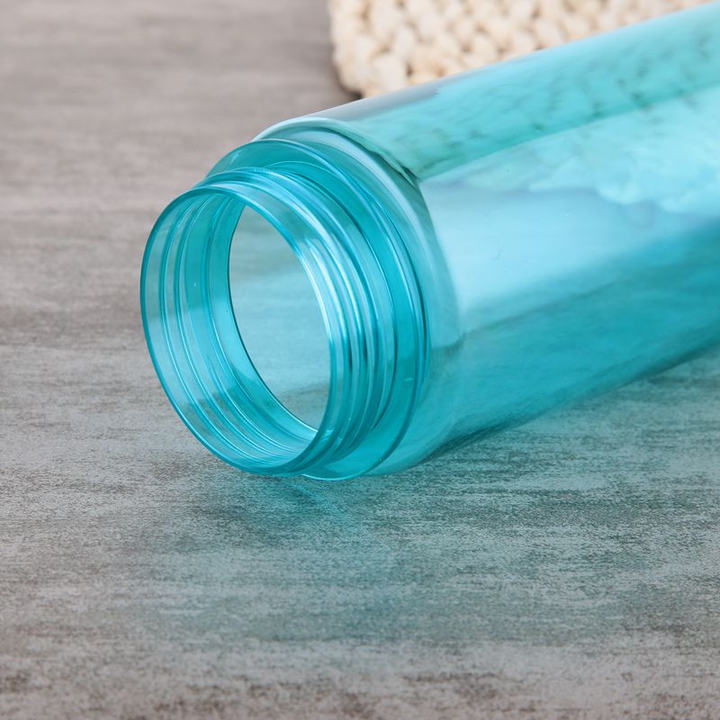 Unisex Titan Eco Plastic Water Bottle Solid Color Hand Lid Portable Camping Plastic Water Bottle Factory Wholesale